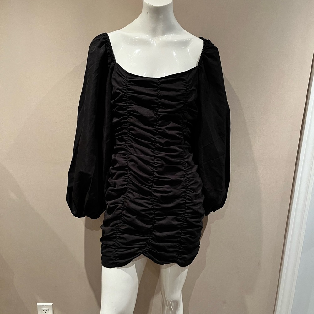 Elegant Black Ruched Dress